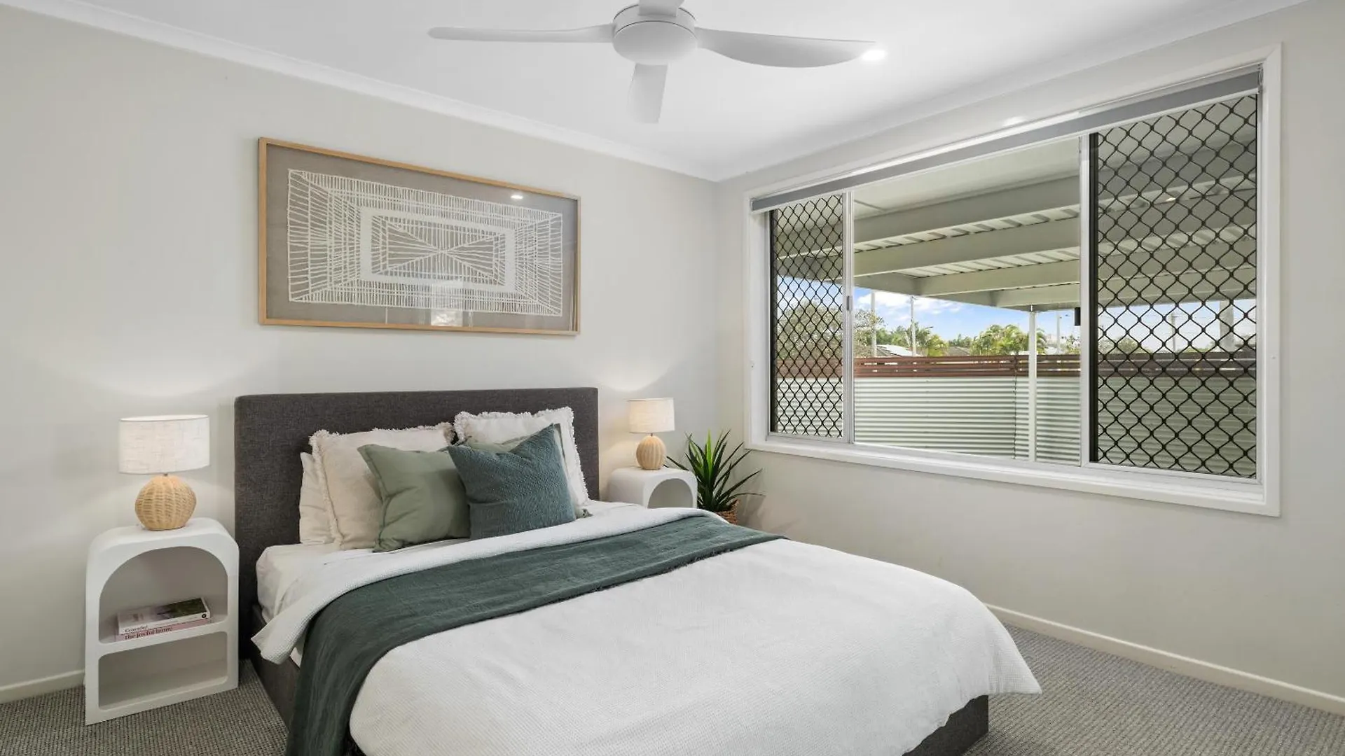 Sunshine Coast Beach House - 2 Mins Walk To Beach Villa Parrearra